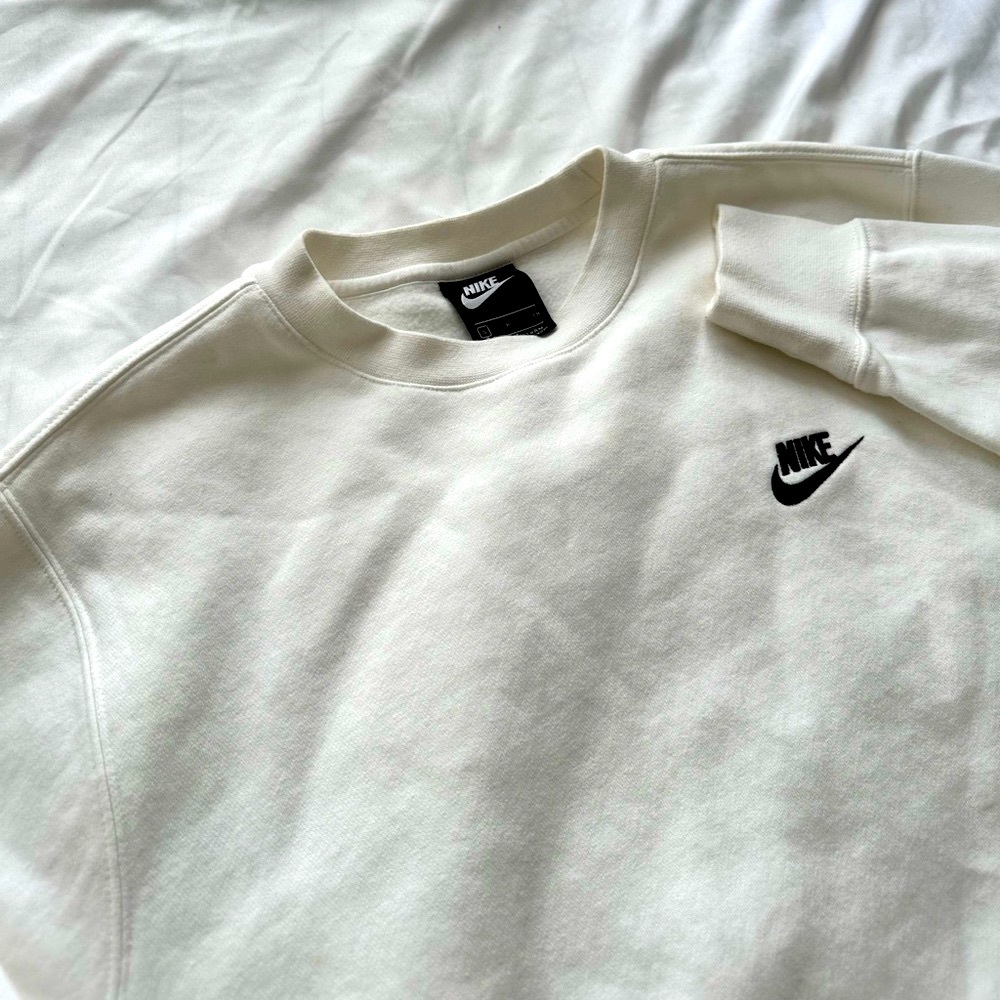 White Nike Crewneck Sweater Small